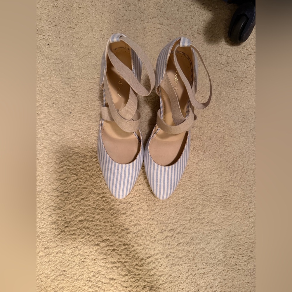 Striped Ankle Tie Wedges - Beige/White